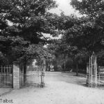 mis 22 Penkhull Cottage Homes celebrate Christmas.